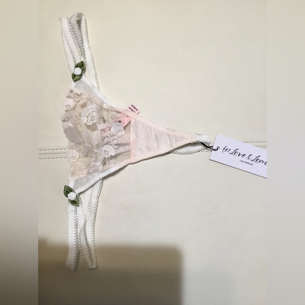 Victoria’s Secret thong size m